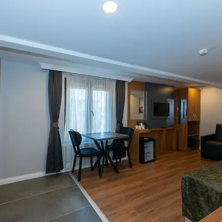 Hotel Harmony & 4*