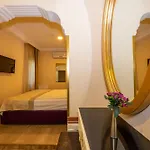 Harmony & Hotel