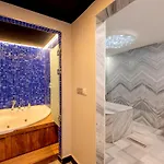 Hotel Harmony &