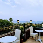 Hotel Harmony & 4*