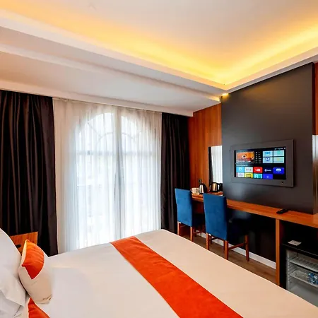 Hotel Harmony & Istanbul