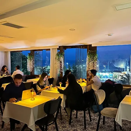 Hotel Harmony &