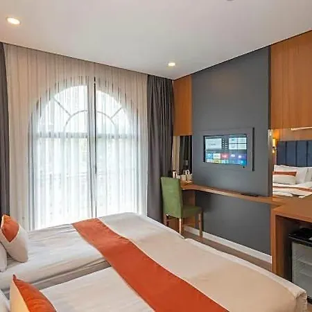 Harmony & Hotel 4*