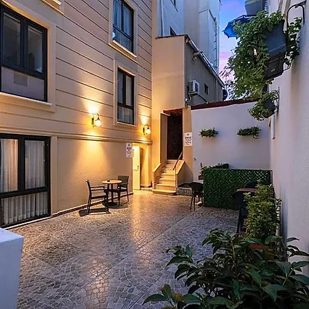 Harmony & Hotel Istanbul