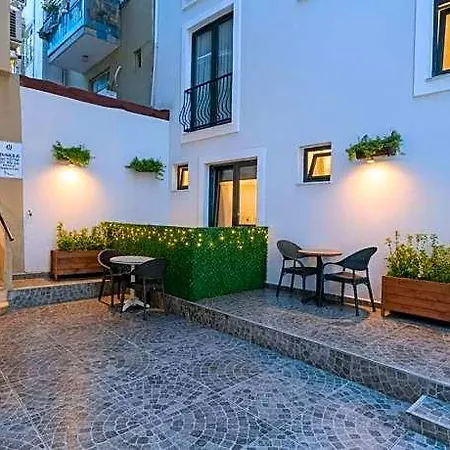 Hotel Harmony &